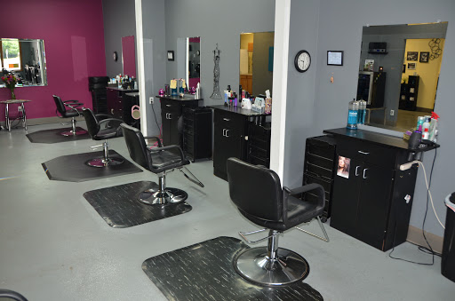 Beauty Salon «Signature Hair», reviews and photos, 215 E High St, Mooresville, IN 46158, USA