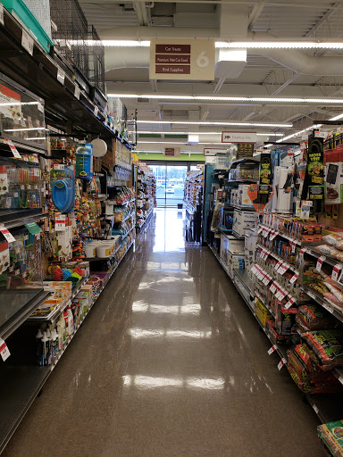 Pet Supply Store «Pet Supplies Plus», reviews and photos, 6101 Stellhorn Rd, Fort Wayne, IN 46815, USA