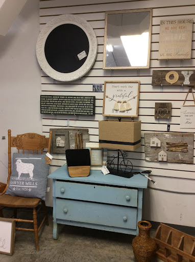 Thrift Store «Stuff Etc», reviews and photos, 2818 Commerce Dr, Coralville, IA 52241, USA