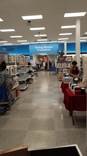 Clothing Store «Ross Dress for Less», reviews and photos, 902 Sepulveda Blvd, Harbor City, CA 90710, USA