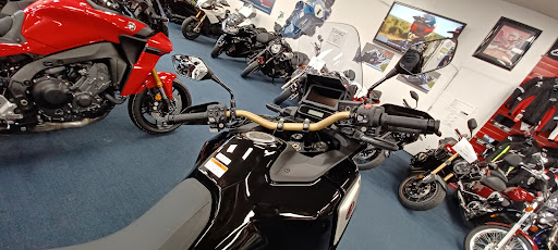 Yamaha Motorcycle Dealer «New York Honda Yamaha», reviews and photos, 3602 38th St, Long Island City, NY 11101, USA