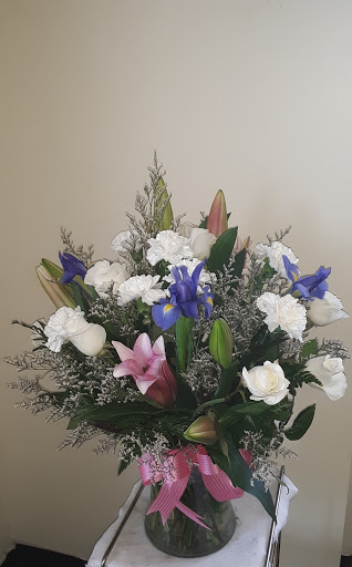 Florist «World of Flowers», reviews and photos, 902 Old Fayetteville St # 101, Durham, NC 27701, USA