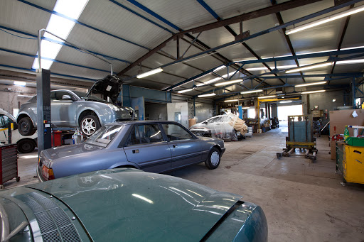 Photo 3 - Garage AUTODRIVE 88 - EUROREPAR - POINT LOC BY ADA