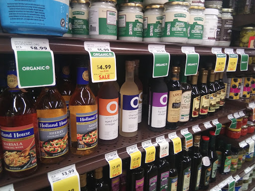 Grocery Store «Fresh Thyme Farmers Market- 86th Indianapolis IN», reviews and photos, 2342 W 86th St, Indianapolis, IN 46260, USA