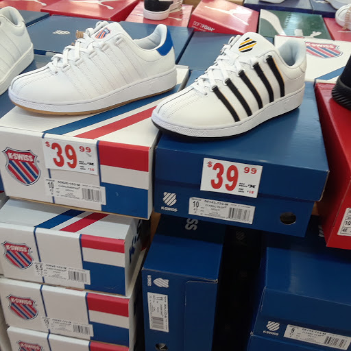 Shoe Store «Shoe City - Lawndale», reviews and photos, 16809 Hawthorne Blvd # 3706422, Lawndale, CA 90260, USA