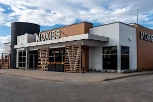 Moxies Kenaston Restaurant image