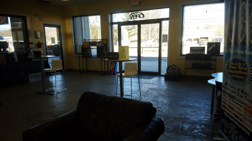 Car Wash «Squeaky Clean Car Wash and Lube Center», reviews and photos, 2381 Foxon Rd, North Branford, CT 06471, USA