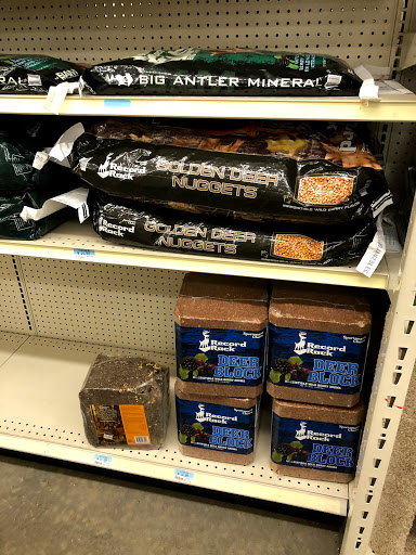 Home Improvement Store «Tractor Supply Co.», reviews and photos, 1424 W Main St Ext #1, Grove City, PA 16127, USA