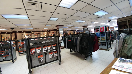 Harley-Davidson Dealer «A.D. Farrow Co. Harley-Davidson (Downtown)», reviews and photos, 491 W Broad St, Columbus, OH 43215, USA