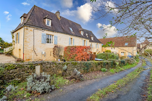 Lodge Le Bonheur dans notre Pré: location gîtes 2 à 9 pers et gite de groupe 33 personnes en Périgord Noir Dordogne Sainte-Mondane