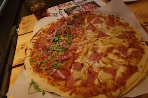 Kvitfjell Pub & Pizza image