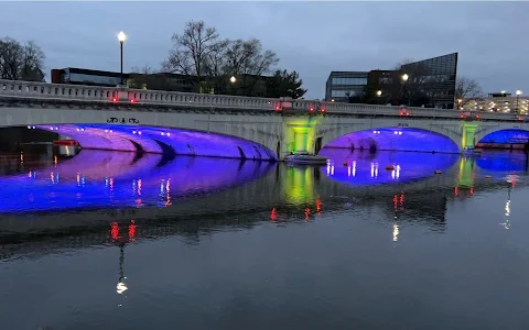 River Lights Plaza image