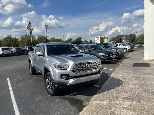 Toyota Dealer «Aubrey Alexander Toyota», reviews and photos, 1324 N Susquehanna Trail, Selinsgrove, PA 17870, USA