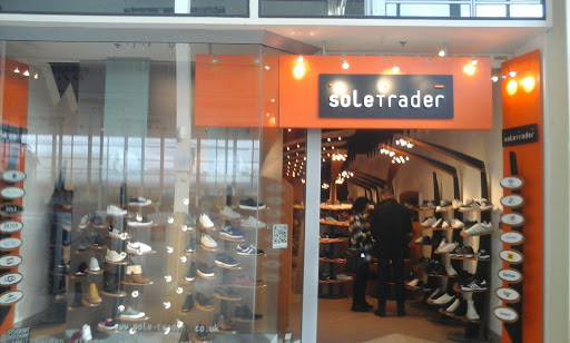 Stores to buy women's pitillos sandals Milton Keynes