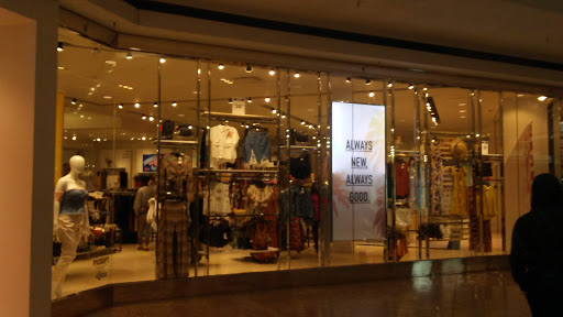 Clothing Store «Forever 21», reviews and photos, 211 W Farms Mall, Farmington, CT 06032, USA