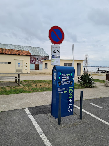 Borne de recharge de véhicules électriques Sydégo Charging Station Paimbœuf