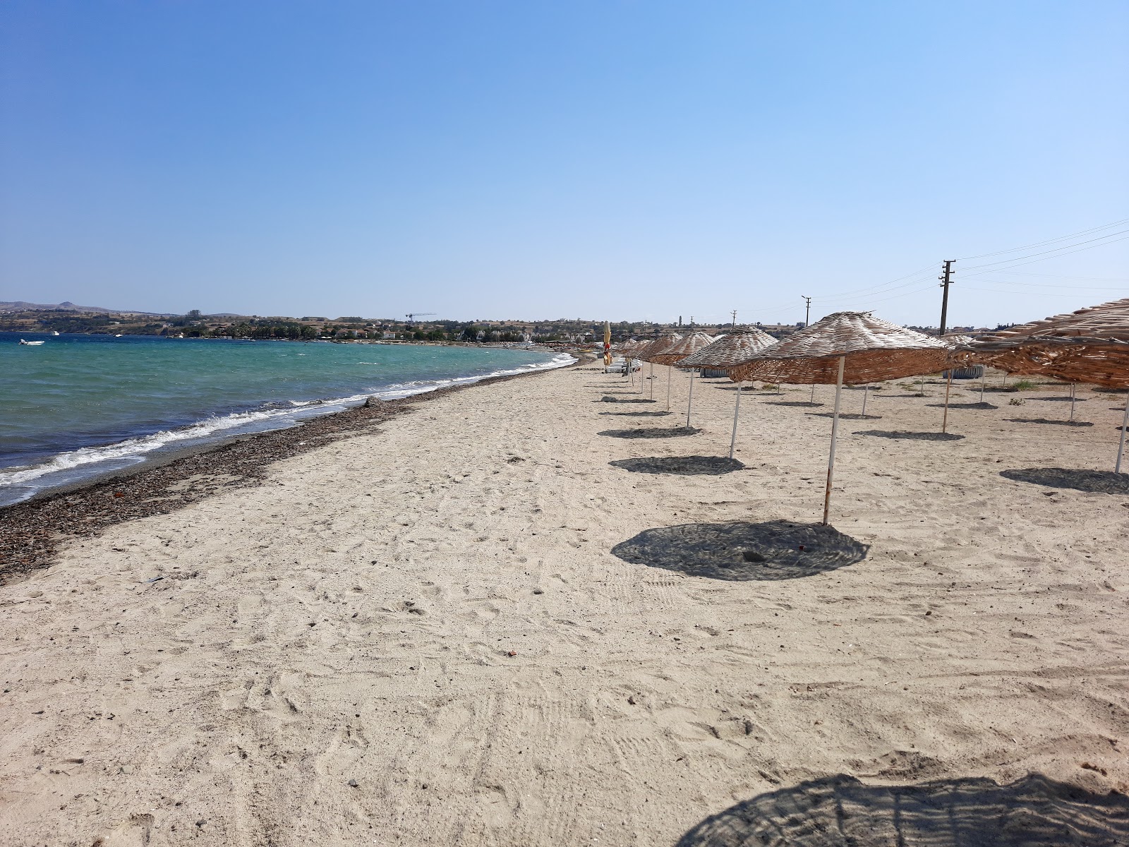 Foto von Bolayir Strand mit türkisfarbenes wasser Oberfläche