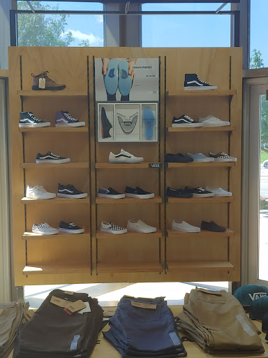 Shoe Store «Famous Footwear», reviews and photos, 1600 28th St, Boulder, CO 80301, USA