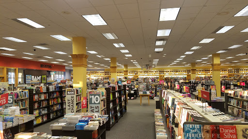 Book Store «Books-A-Million», reviews and photos, 3304 Crain Hwy, Waldorf, MD 20603, USA