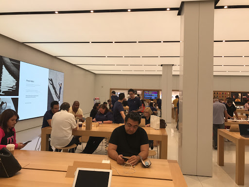 Apple Sherman Oaks image