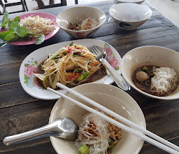 ก๋วยเตี๋ยวเรือ บ้านอำเภอ photo