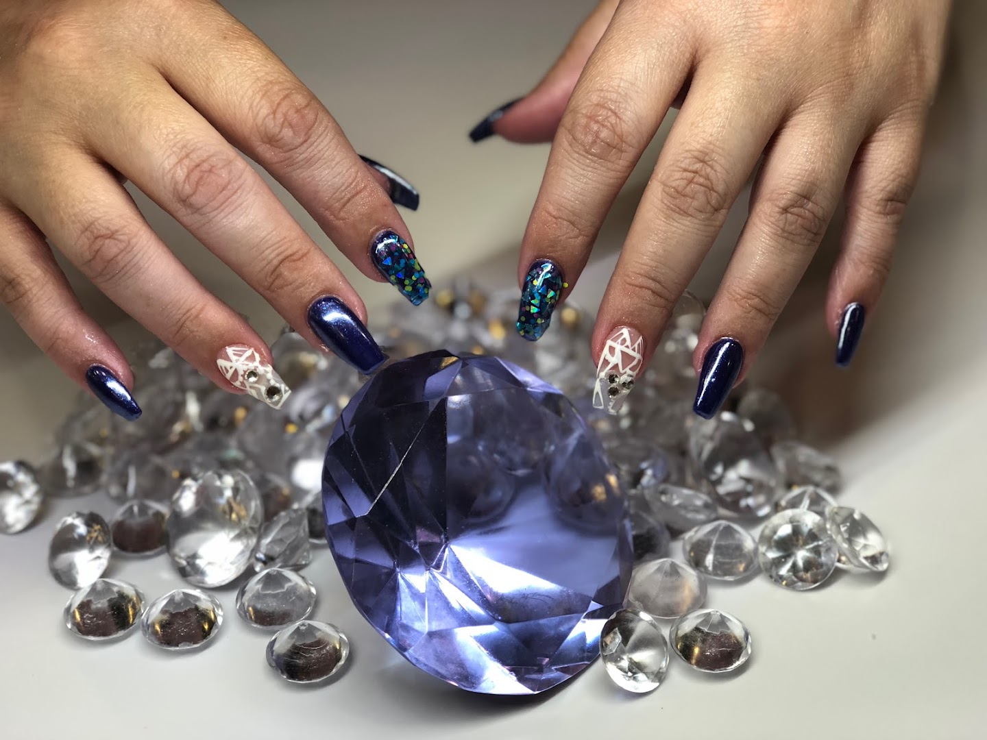 Diamond & Co. | Nail & Braid Studio