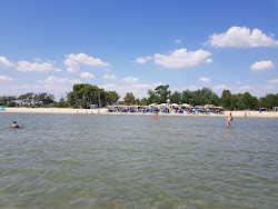 Photo de Mandra beach zone des équipements
