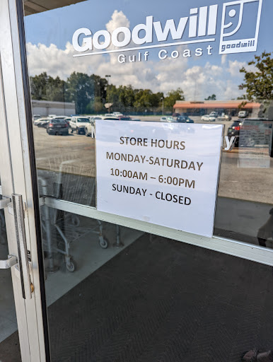 Thrift Store «Goodwill», reviews and photos