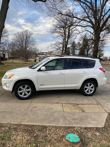 Used Car Dealer «Neutz Brothers Cars,Trucks & Vans», reviews and photos, 10404 Watterson Trail, Jeffersontown, KY 40299, USA