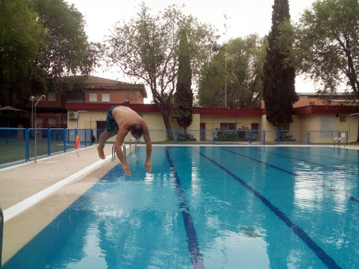 Piscina Pública Municipal de Daganzo de Arriba. en Daganzo de Arriba