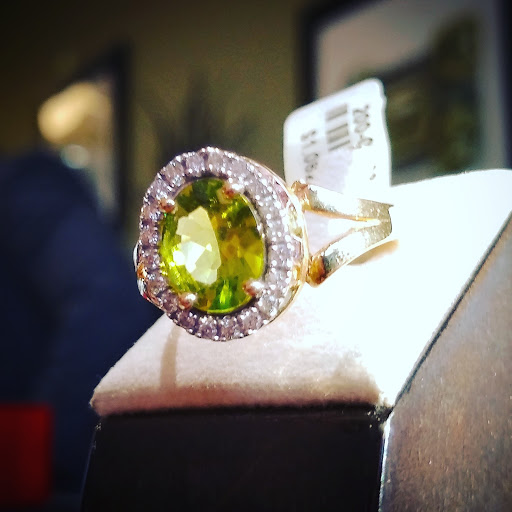 Jewelry Store «Boston Jewelry Company», reviews and photos, 291 Watertown St, Newton, MA 02458, USA