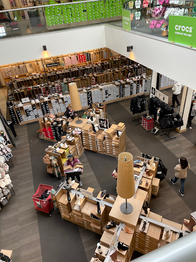 Shoe Store «DSW Designer Shoe Warehouse», reviews and photos, 60 NJ-17, Paramus, NJ 07652, USA