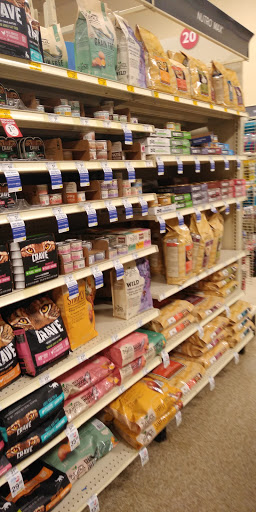 Pet Supply Store «PetSmart», reviews and photos, 1671 E Market St, Harrisonburg, VA 22801, USA