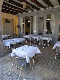 Photos du propriétaire du Restaurant généraliste Restaurant Les Arcades à Damazan - n°3