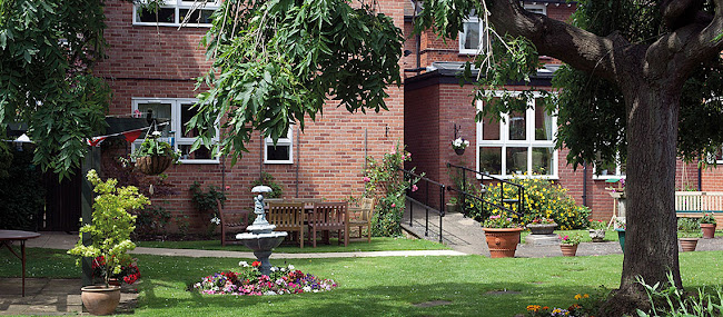Comments and reviews of Green Gates Care Home - Bupa