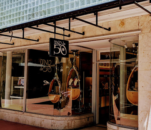 Jewelry Store «UNOde50», reviews and photos, 919 Lincoln Rd, Miami Beach, FL 33139, USA