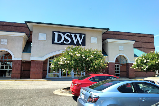 Shoe Store «DSW Designer Shoe Warehouse», reviews and photos, 1300 Huguenot Rd, Midlothian, VA 23113, USA