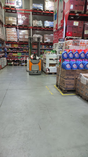 Vega Supermayorista Surco - Tienda de ultramarinos