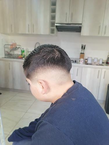 PREMIUM BARBERSHOP ESMERALDA (DANY) - Barbería