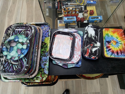 Tobacco Shop «Smoke Center In Longview», reviews and photos, 1016 W Loop 281 Suite # B, Longview, TX 75604, USA