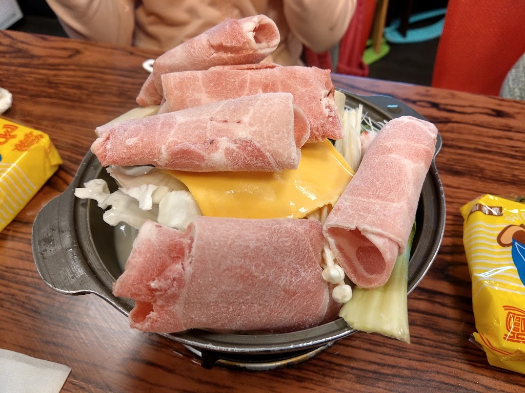 鍋癮火鍋超市（金門店） 的照片