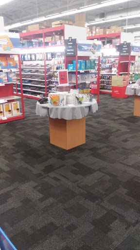 Office Supply Store «Staples», reviews and photos, 2335 Dixwell Ave, Hamden, CT 06514, USA