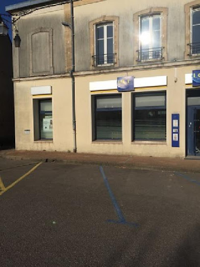 Photo du Banque LCL Banque et assurance à Château-Chinon(Ville)