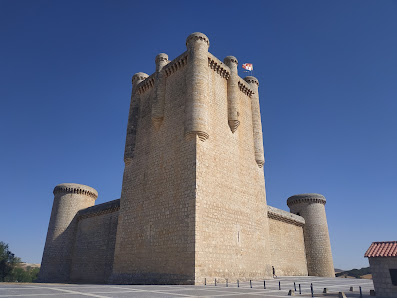 Castillo de Torrelobatón C. Castillo, s/n, 47134 Torrelobatón, Valladolid, España