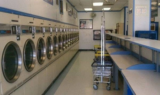 Laundromat «Cypress Bubbles», reviews and photos, 16900 Lakewood Blvd, Bellflower, CA 90706, USA