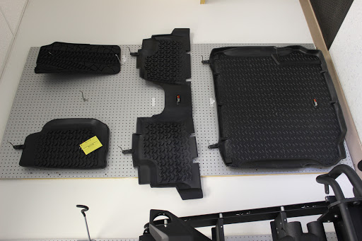 Chrysler Dealer «Herb Chambers Chrysler Dodge Jeep Ram of Millbury», reviews and photos, 2 Latti Farm Rd, Millbury, MA 01527, USA