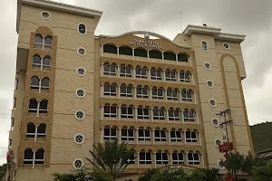 Hotel Dubai Suites image