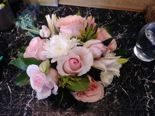 Florist «Burns Florist», reviews and photos, 1414 4th St, San Rafael, CA 94901, USA