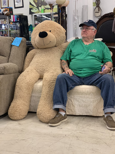 Thrift Store «JUNK 4 UR TRUNK THRIFT STORE», reviews and photos, 5494 New Jesup Hwy, Brunswick, GA 31523, USA