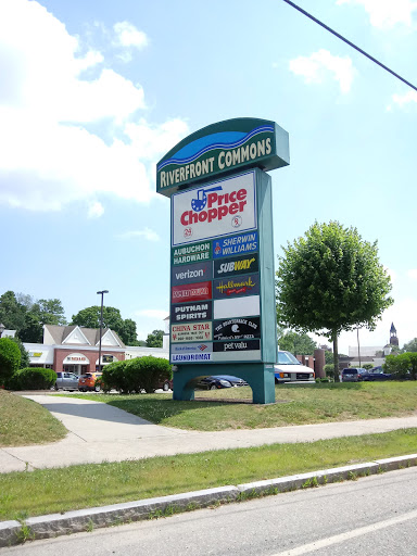 Supermarket «Price Chopper», reviews and photos, 251 Kennedy Dr, Putnam, CT 06260, USA